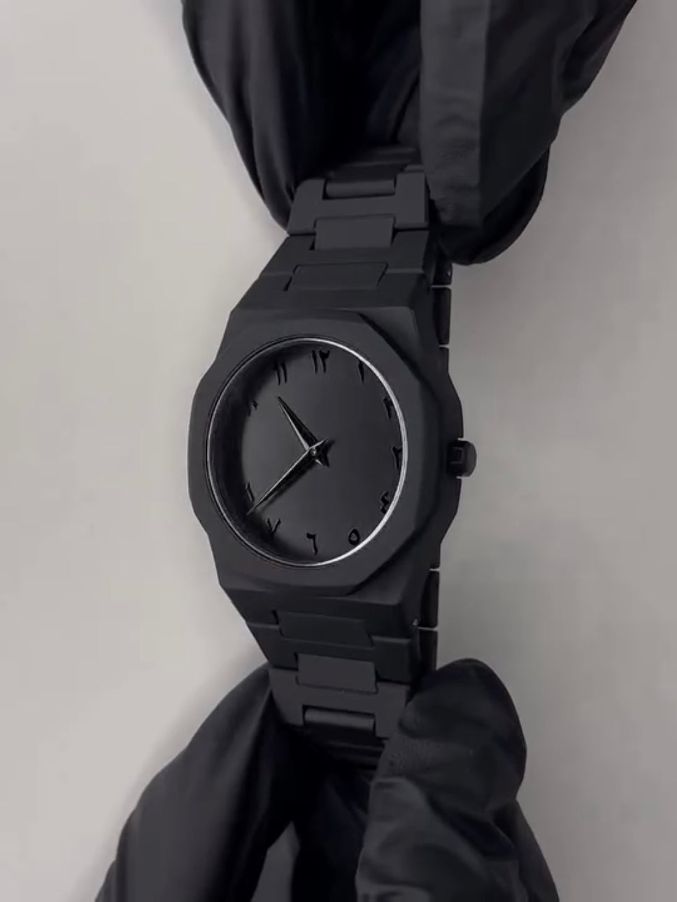 Black Aura Arabic Watch